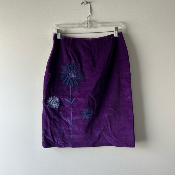 Moschino 2000's purple embroidered skirt - Picture 5 of 5